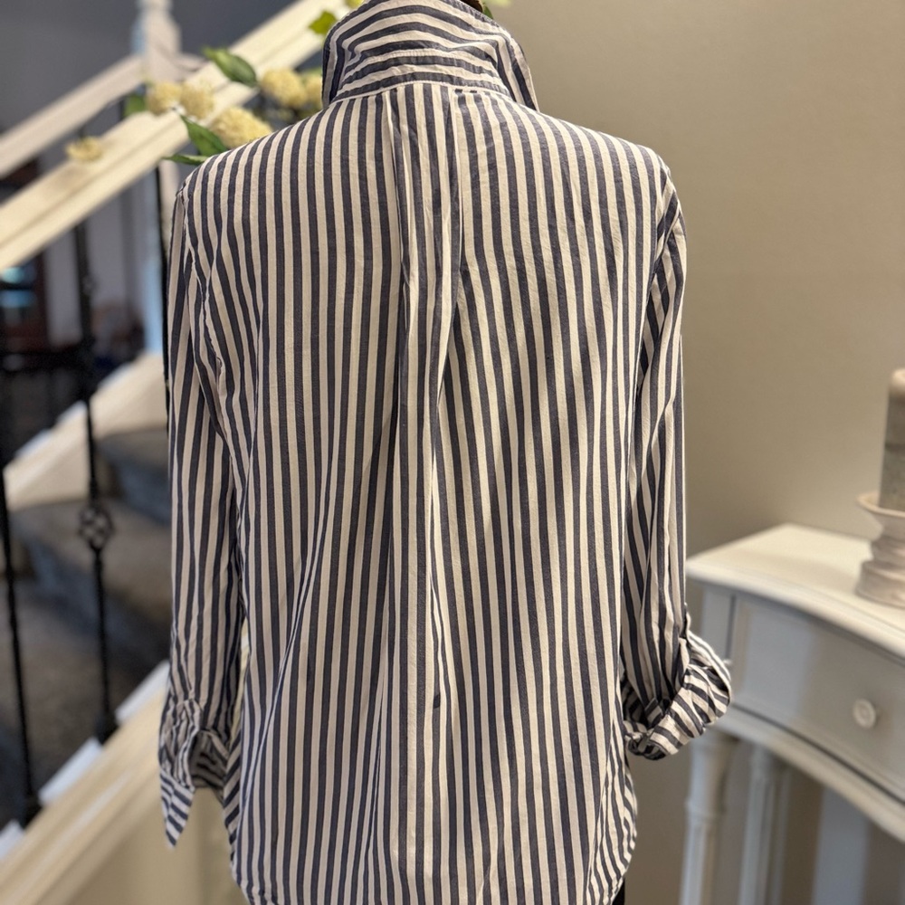 beachlunchlounge Blue and White Striped Button Down Shirt - Picture 3 of 4